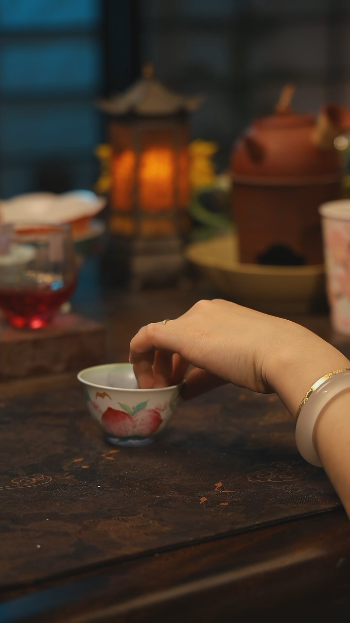 陶瓷景德镇高温釉下彩手工手绘款式