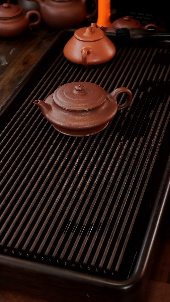【闪购商品】紫砂茶壶半手紫泥虚扁壶