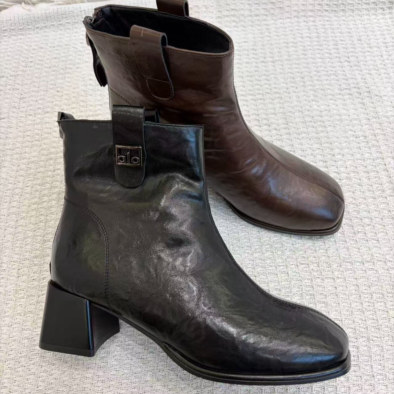 女靴女士方头女鞋圆头秋冬粗跟时装靴瘦瘦靴底跟