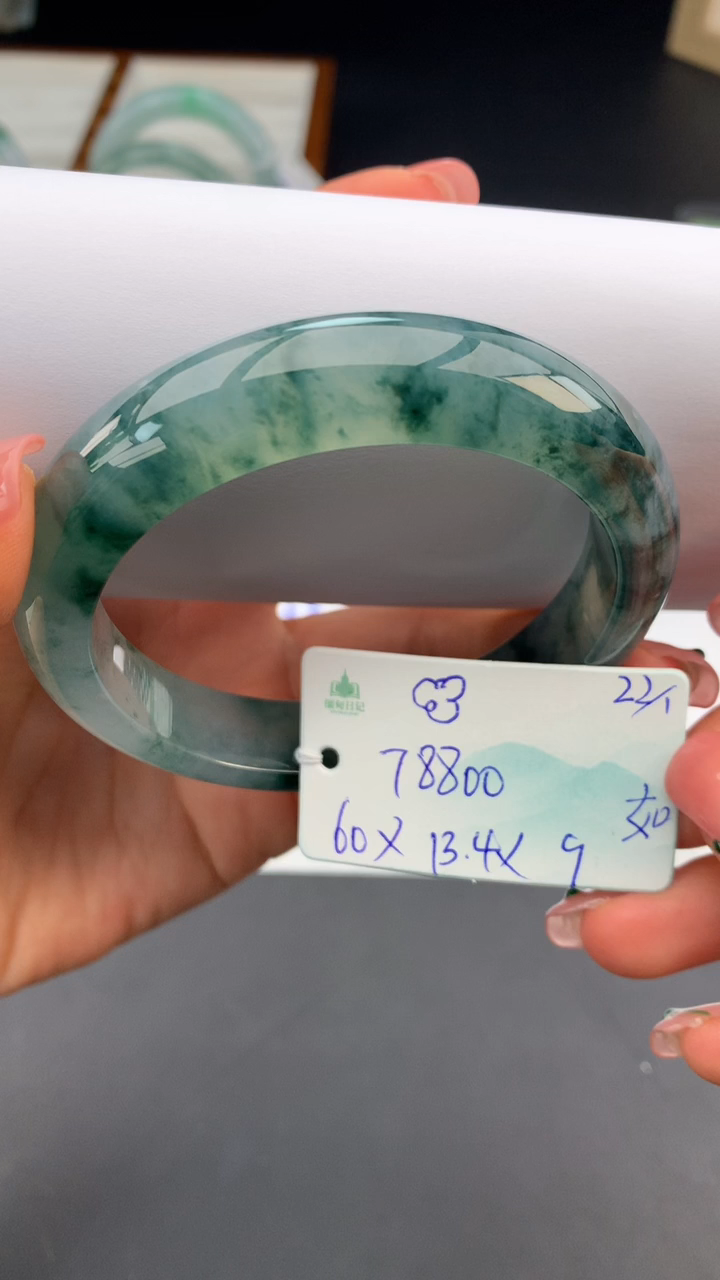 【闪购商品】翡翠手镯未镶嵌下单联系客服核对地址哦