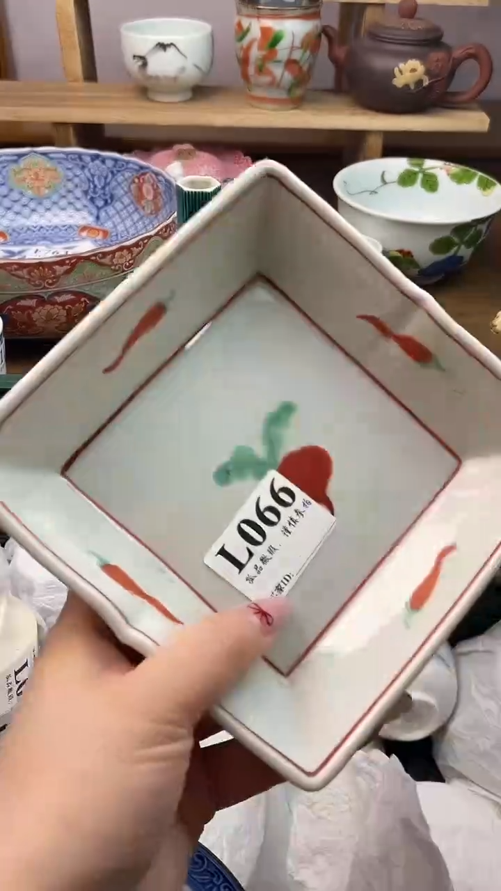 瓷片洛*                    