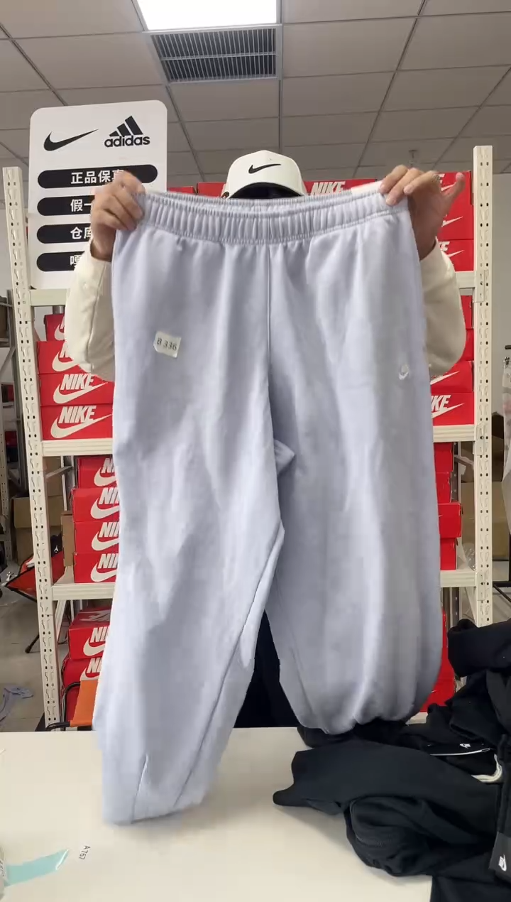 编336码闪购尺175码  Nike/耐克卫衣卫裤以直播间过款为主