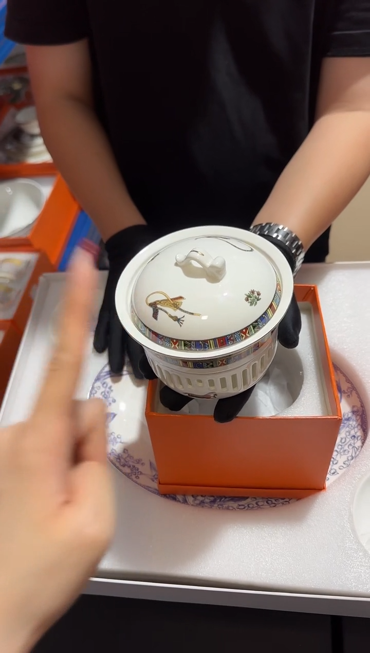 瓷片-----000-----