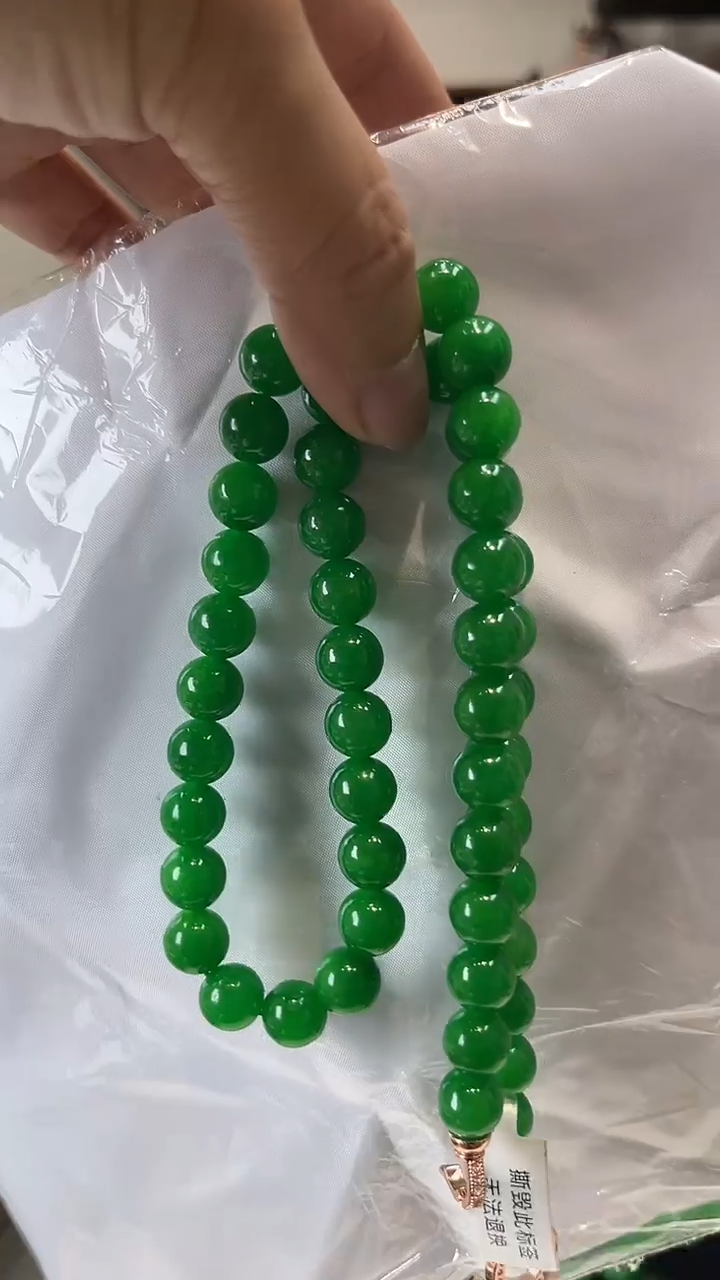 【闪购商品】砖雕闪54 辣阳绿项链