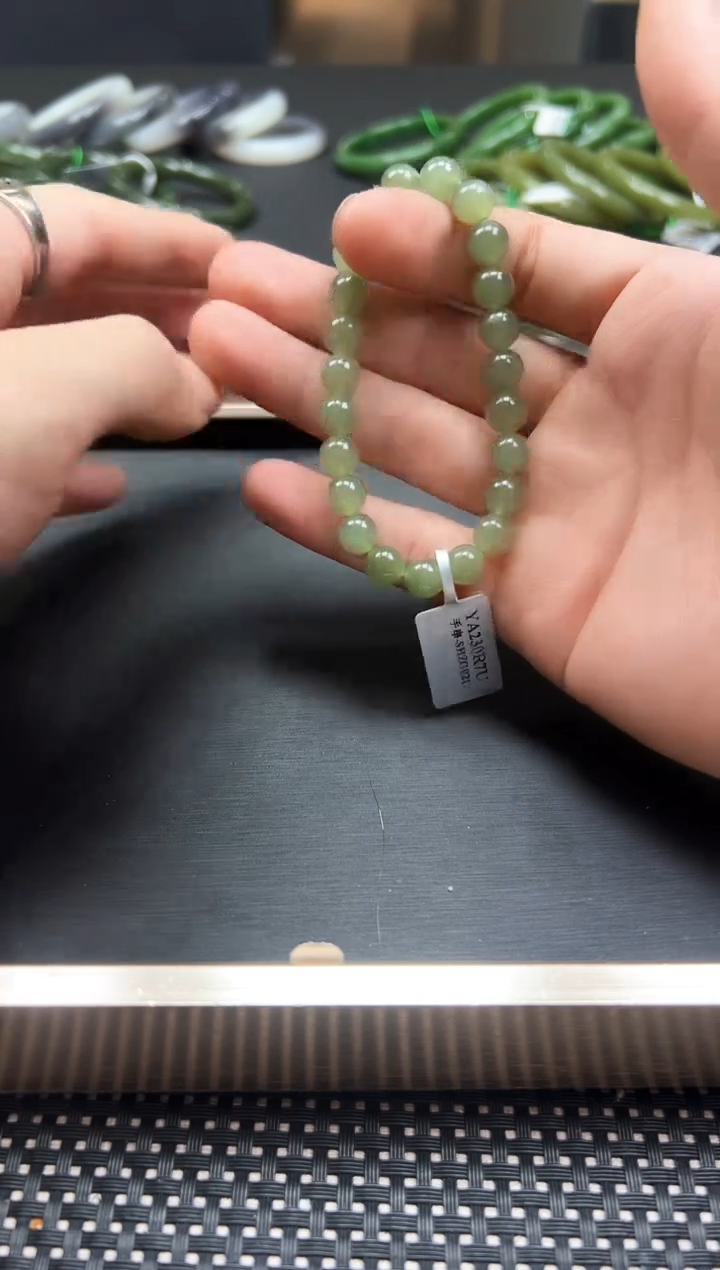 【闪购商品】和田玉手串未镶嵌一条 多样性发1