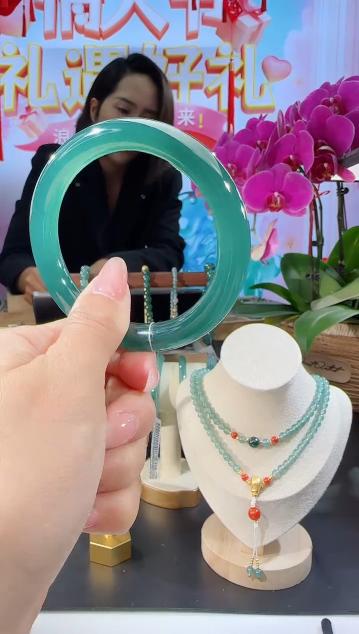 【闪购商品】翡翠手镯未镶嵌57内圈口可选多样性发一