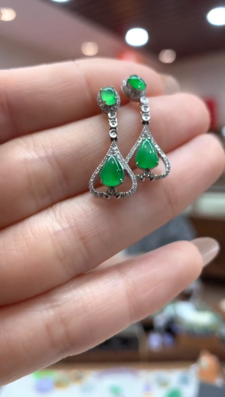 【闪购商品】翡翠耳饰18K金镶嵌耳钉