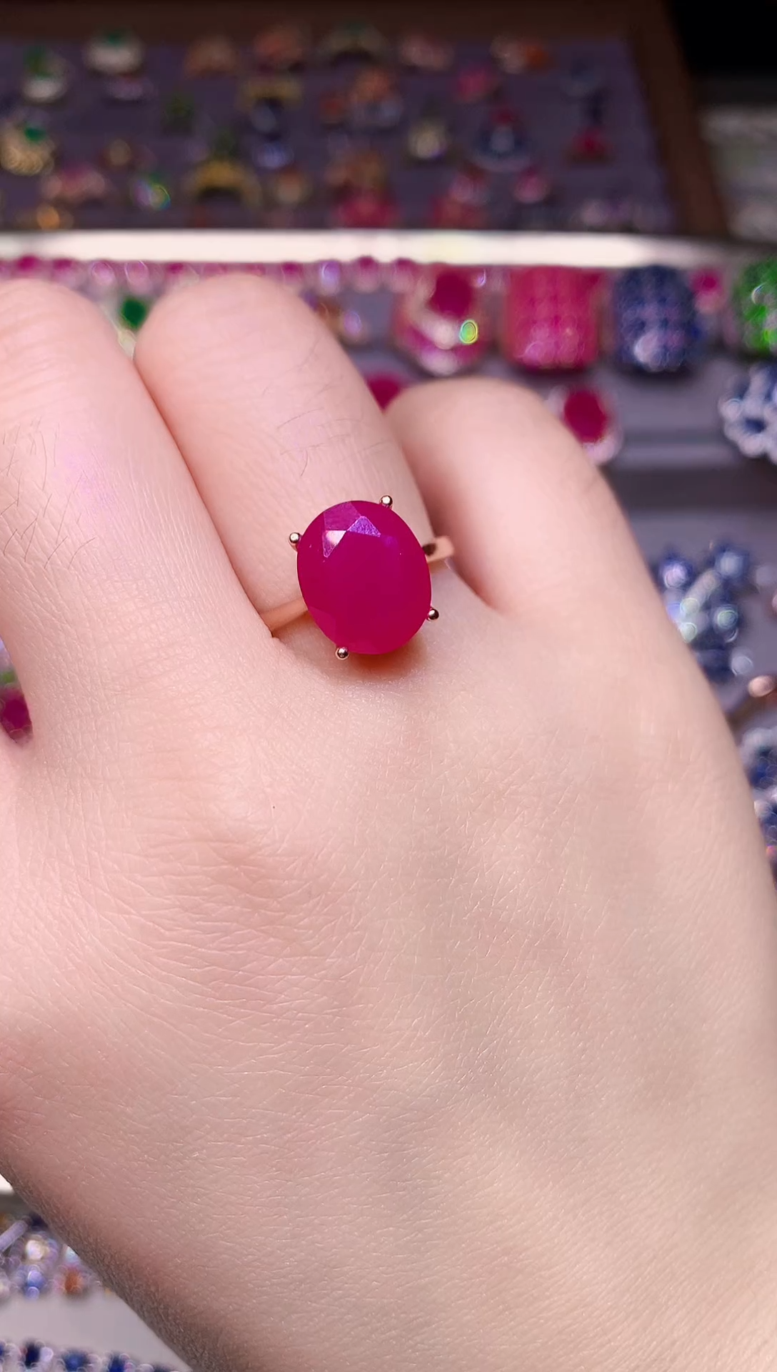 银S925镶嵌戒指红宝石....