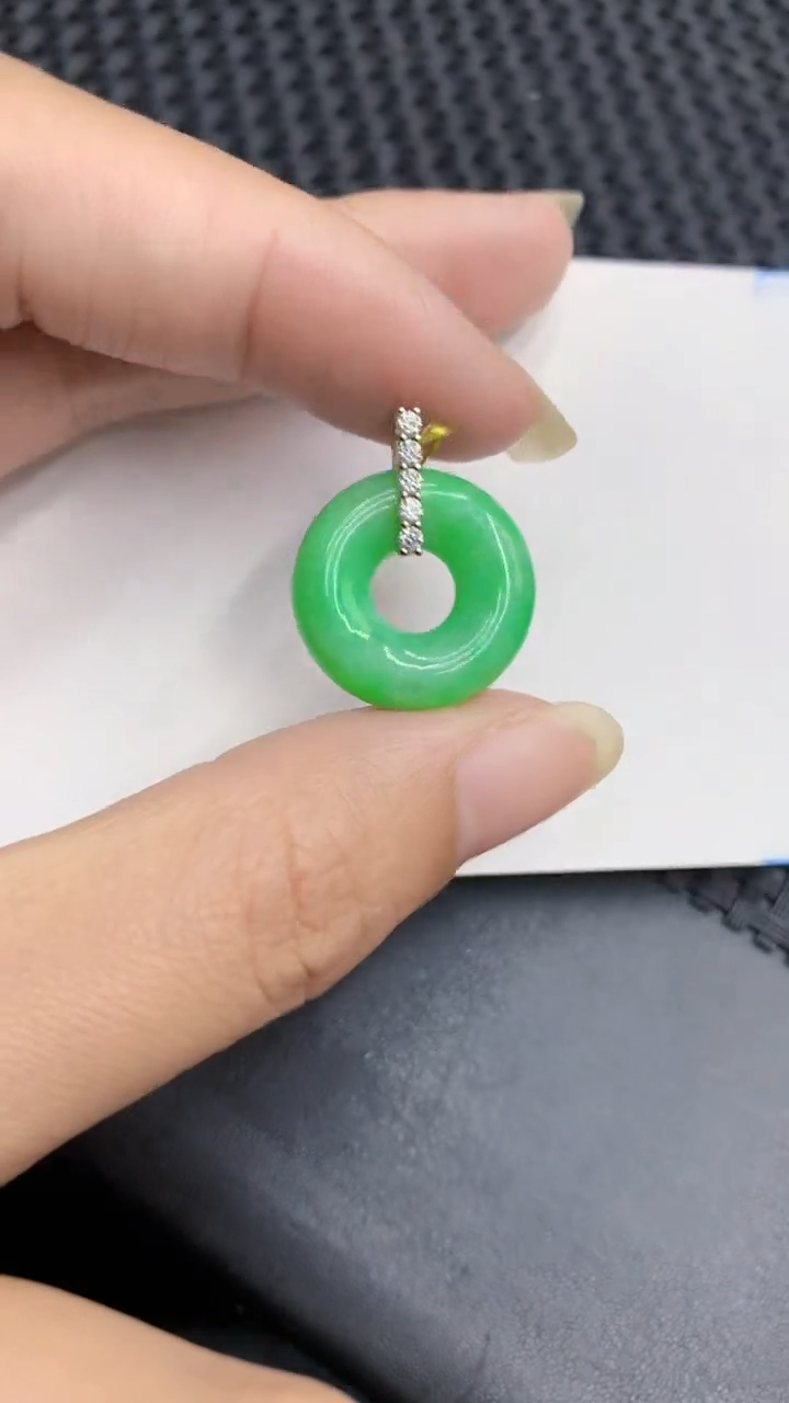 【闪购商品】翡翠颈饰18K金镶嵌            8