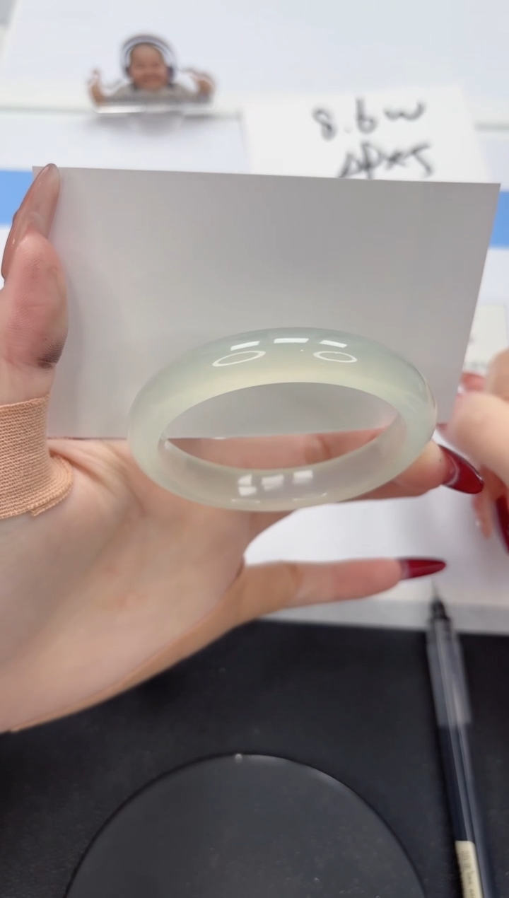 【闪购商品】石英质玉手镯未镶嵌A222-54.5