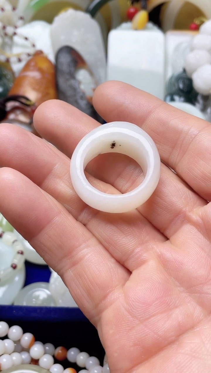 和田玉戒指未镶嵌肥*戒指