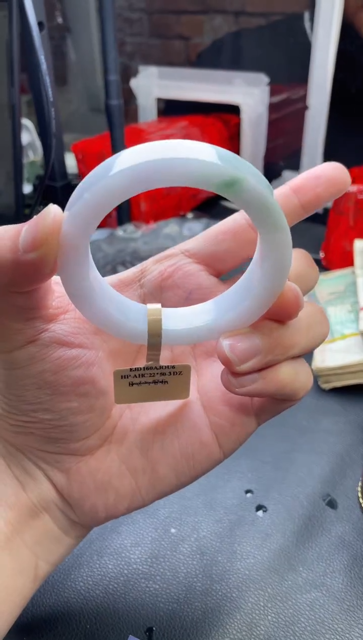 【闪购商品】定制翡翠手镯未镶嵌发一件/DDI01698