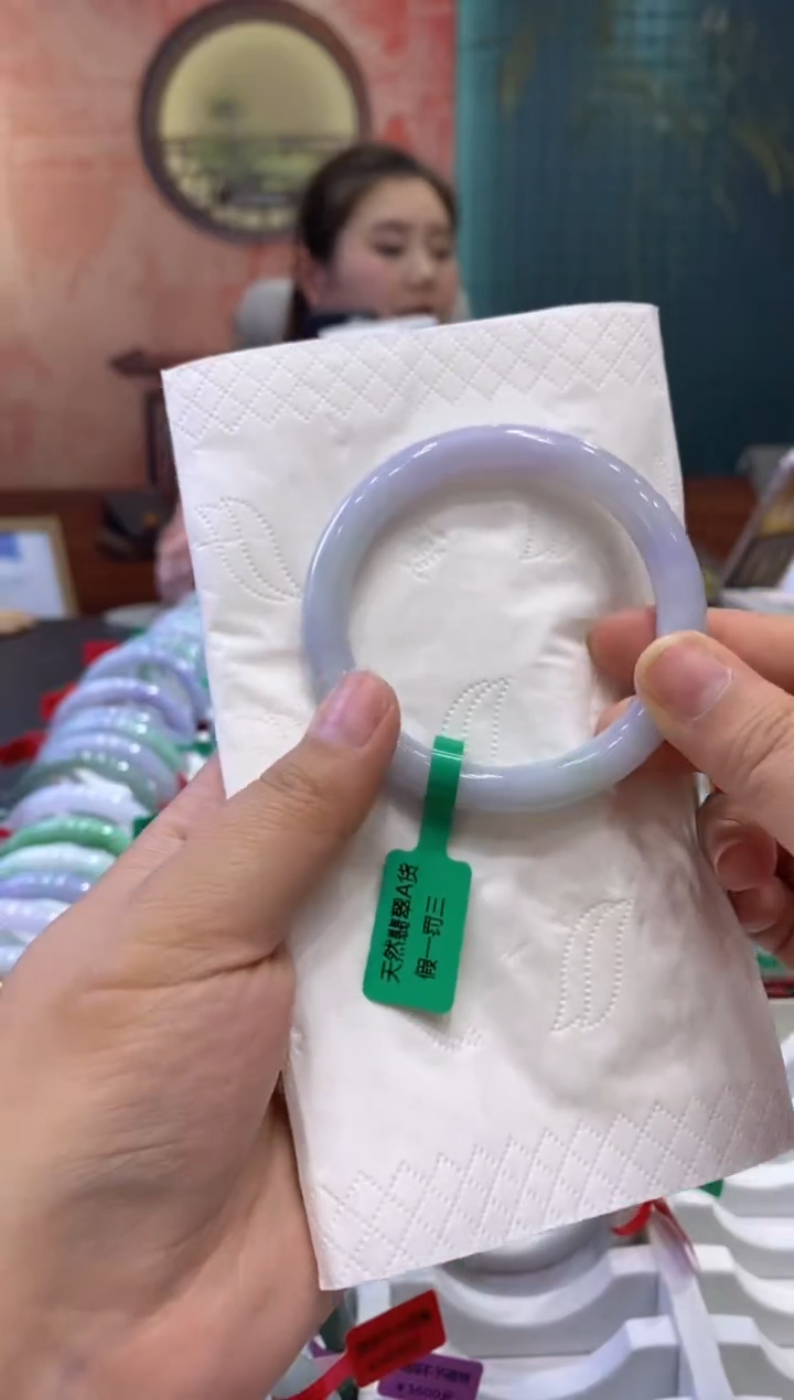 【闪购商品】翡翠手镯未镶嵌多人0004144