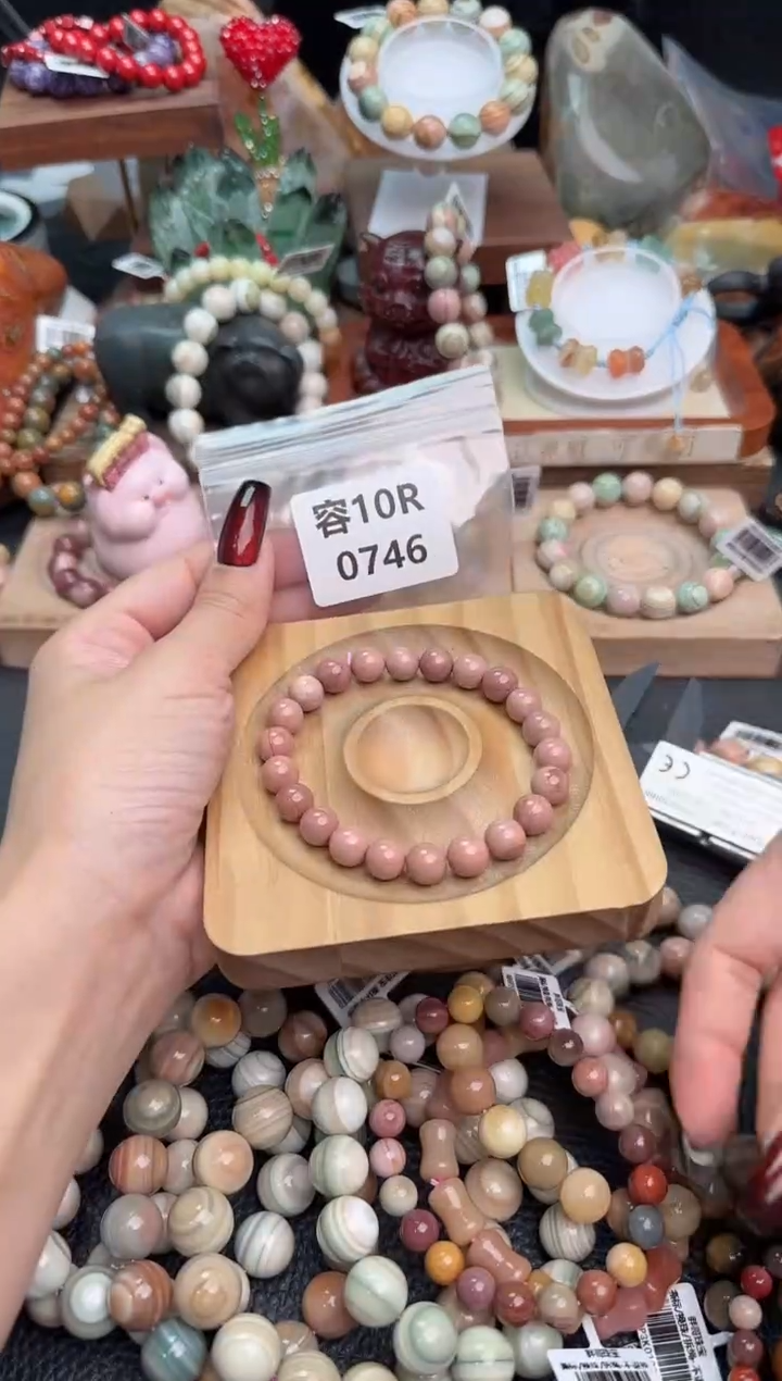 【闪购商品】石英质玉手链足铂镶嵌10R0746