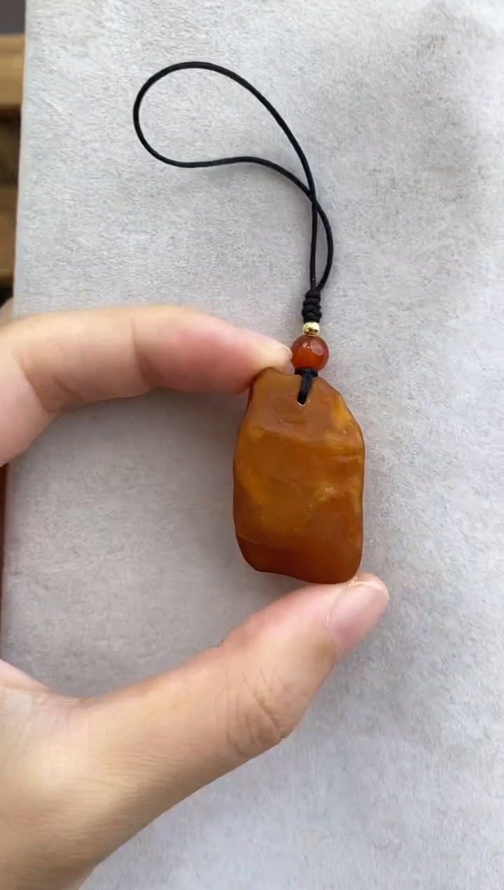 未镶嵌琥珀裸石10811024-手机坠