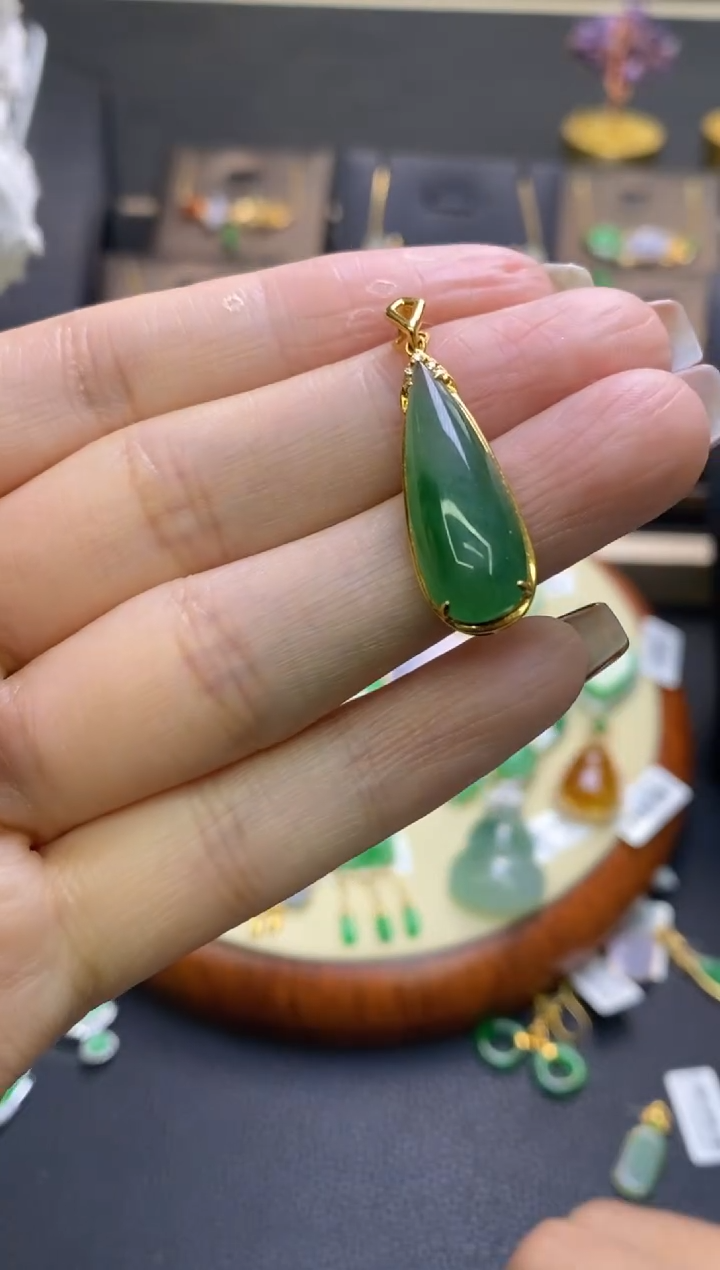 翡翠18K金镶嵌颈饰净货17101
