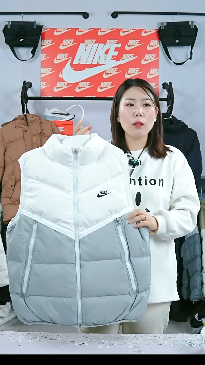 2446闪购编码运动衣以直播间过品为准尺码XL