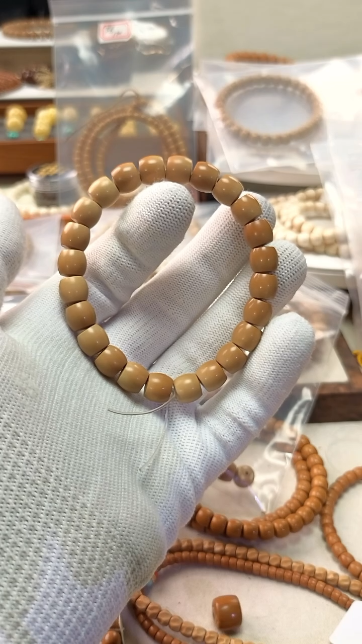 【闪购商品】橄榄核手串9.0清水直切核尖手串