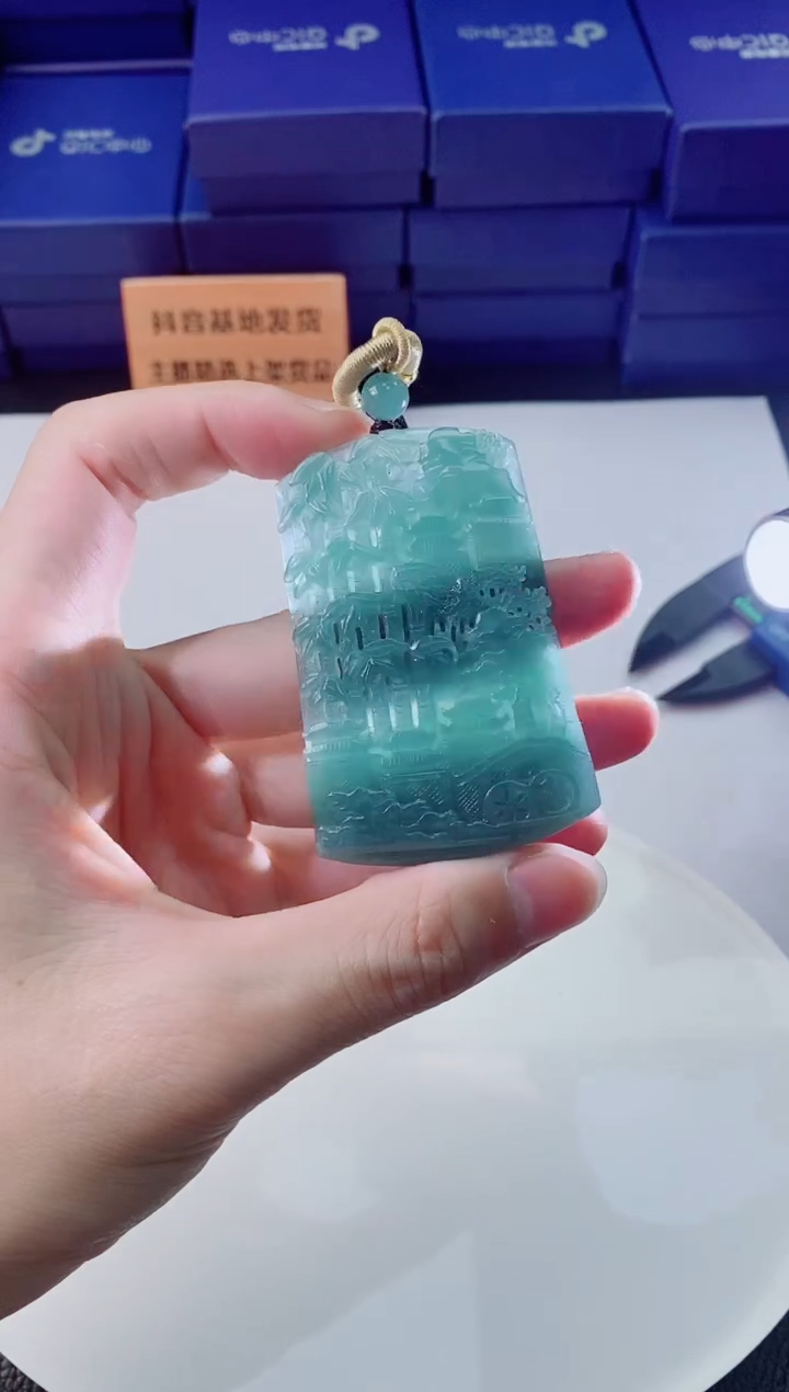 翡翠未镶嵌颈饰1111111111