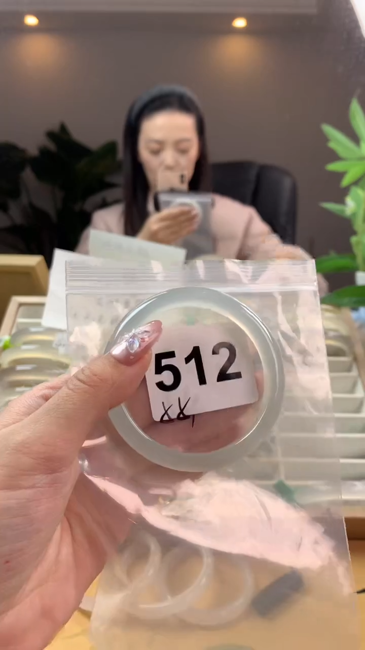 【闪购商品】玛瑙/玉髓手镯未镶嵌512