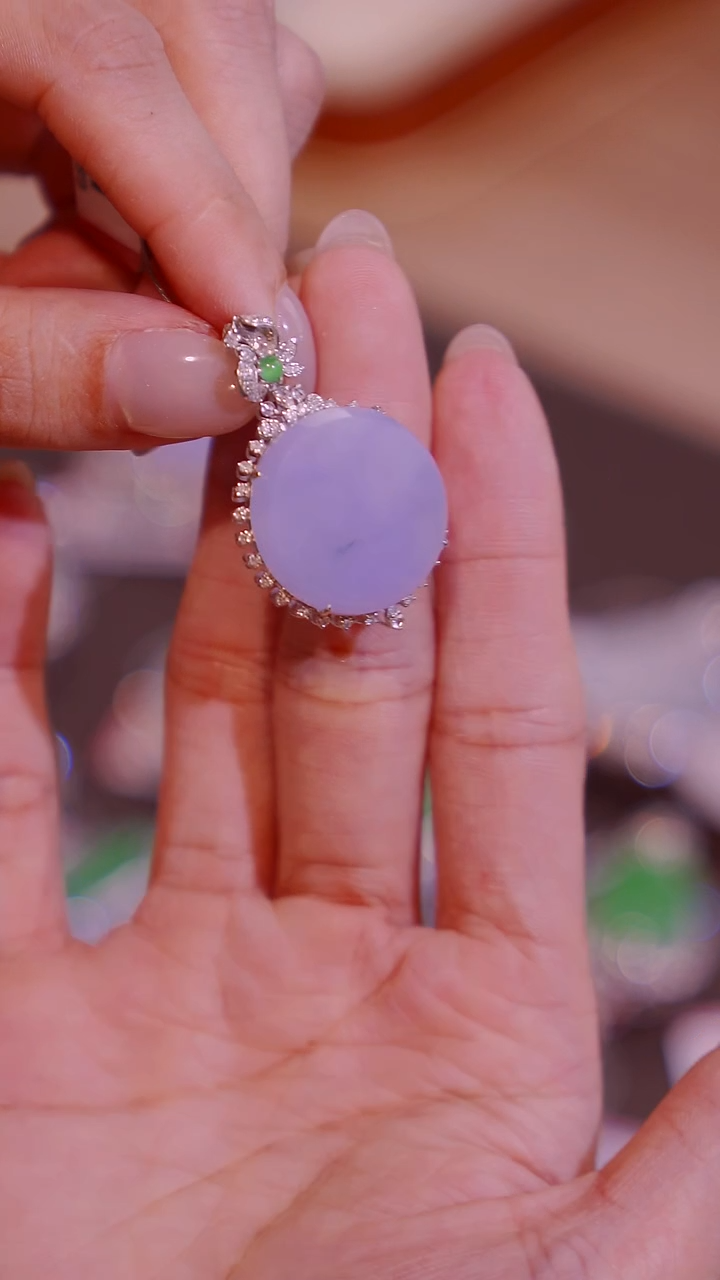 吊坠(不含链)18K金镶嵌翡翠a22紫色有色差