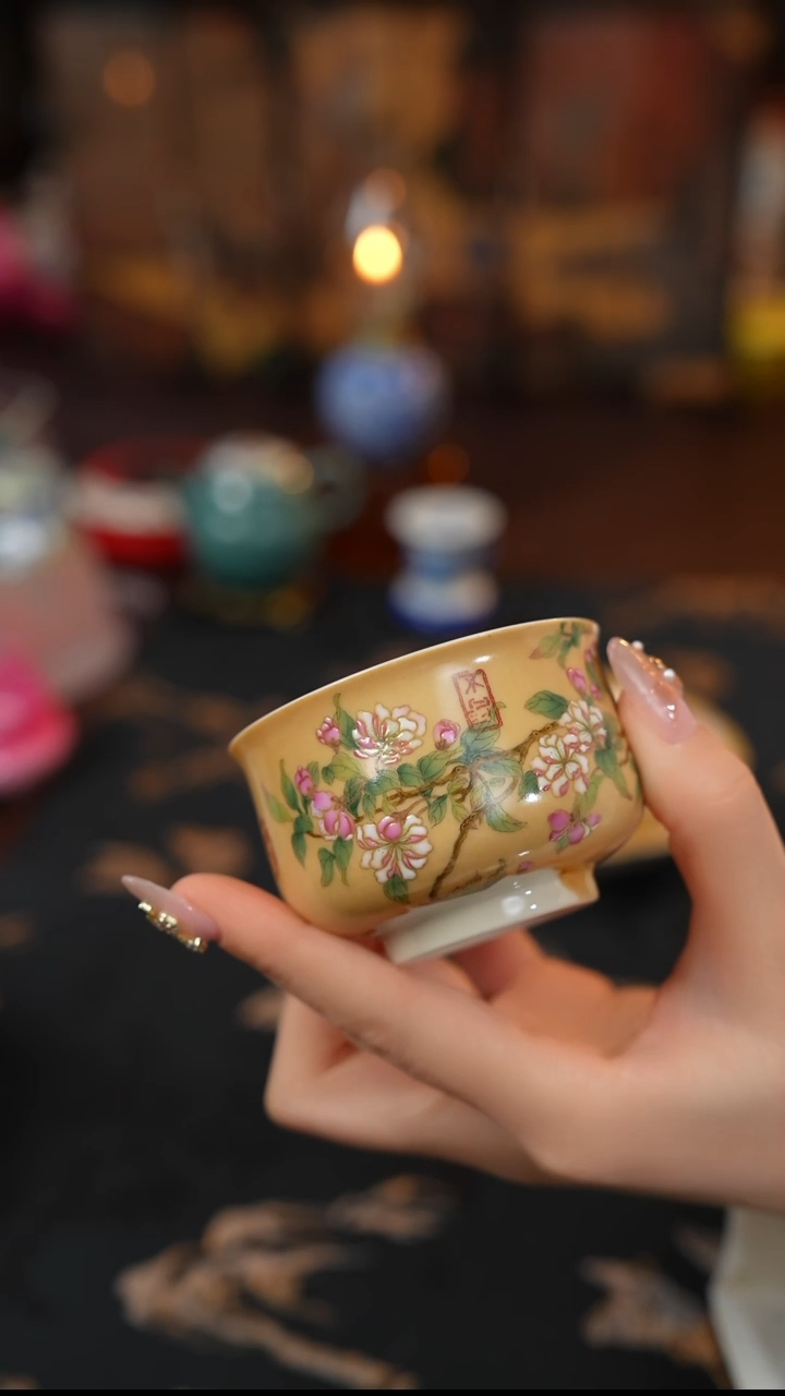 【闪购商品】景德镇手工手绘雅圣粉彩宋画古卷花卉主人杯