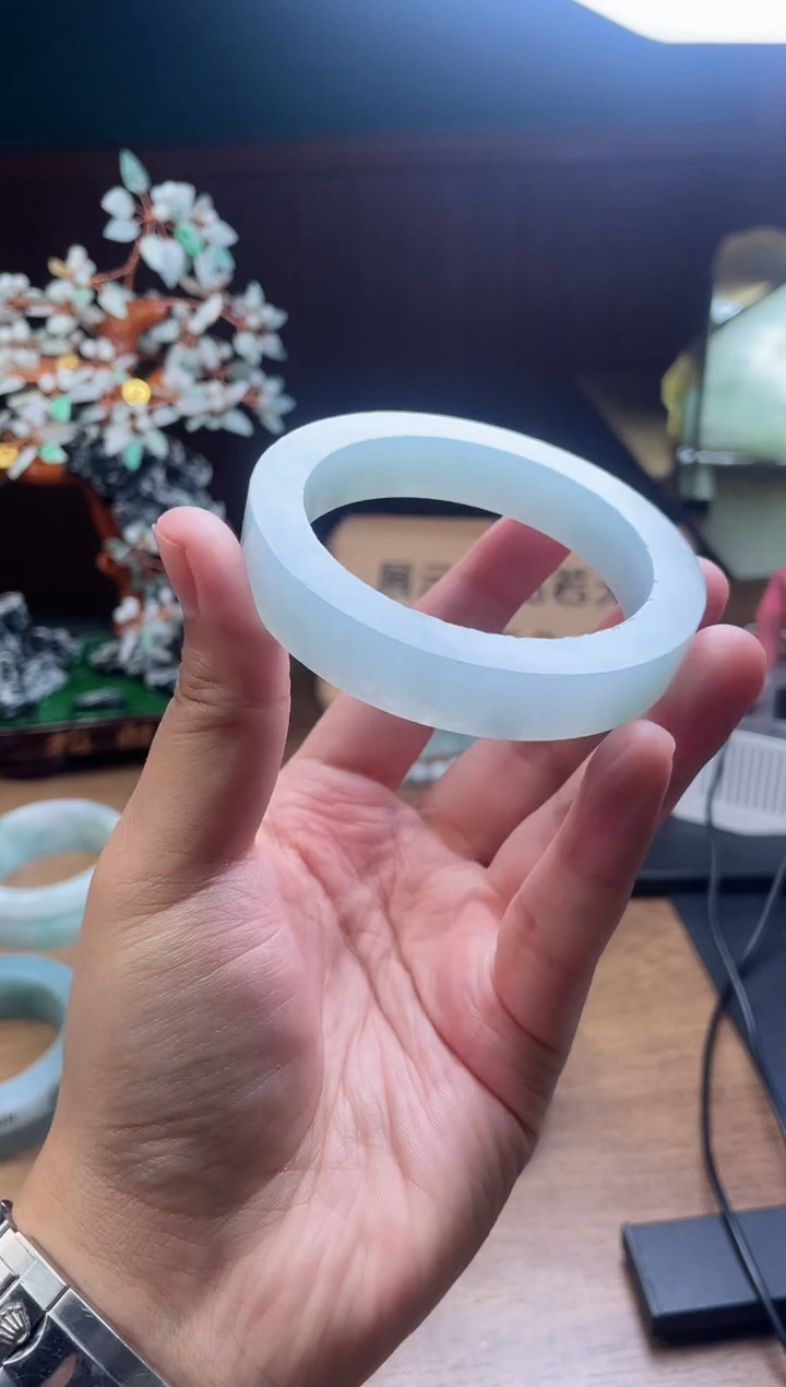 【闪购商品】定制翡翠手镯未镶嵌定制