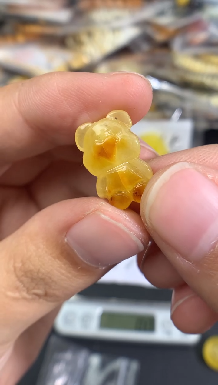 蜜蜡未镶嵌珠宝奇石1