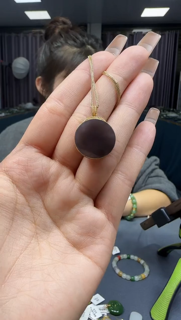 【闪购商品】和田玉挂件18K金镶嵌1