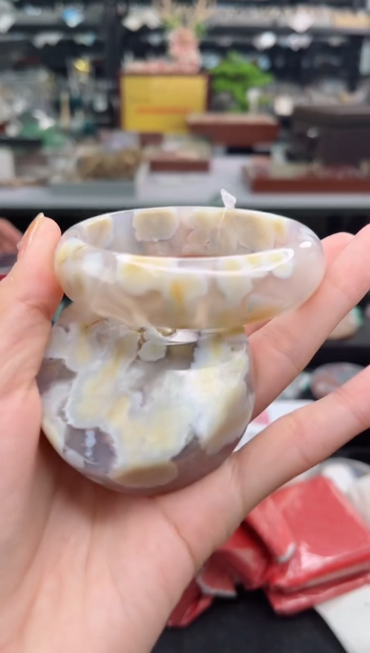 【闪购商品】石英质玉手镯未镶嵌59圈口（赠品镯心）3931250