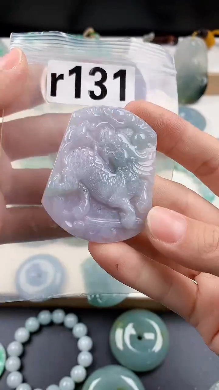 颈饰未镶嵌翡翠天然翡翠吊坠挂件