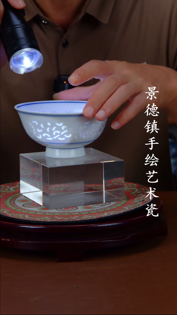 现代景德镇手工手绘陶瓷摆件1