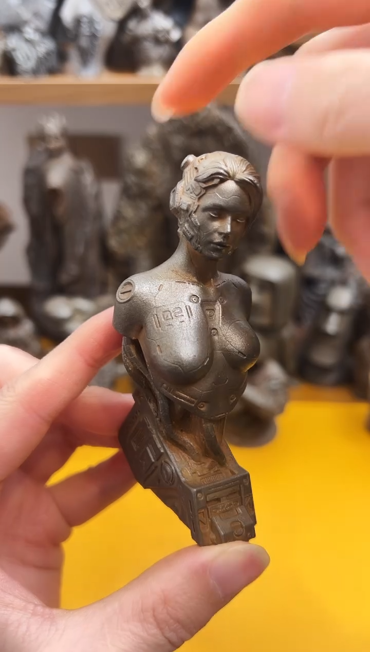 金属实心铁艺--机械姬