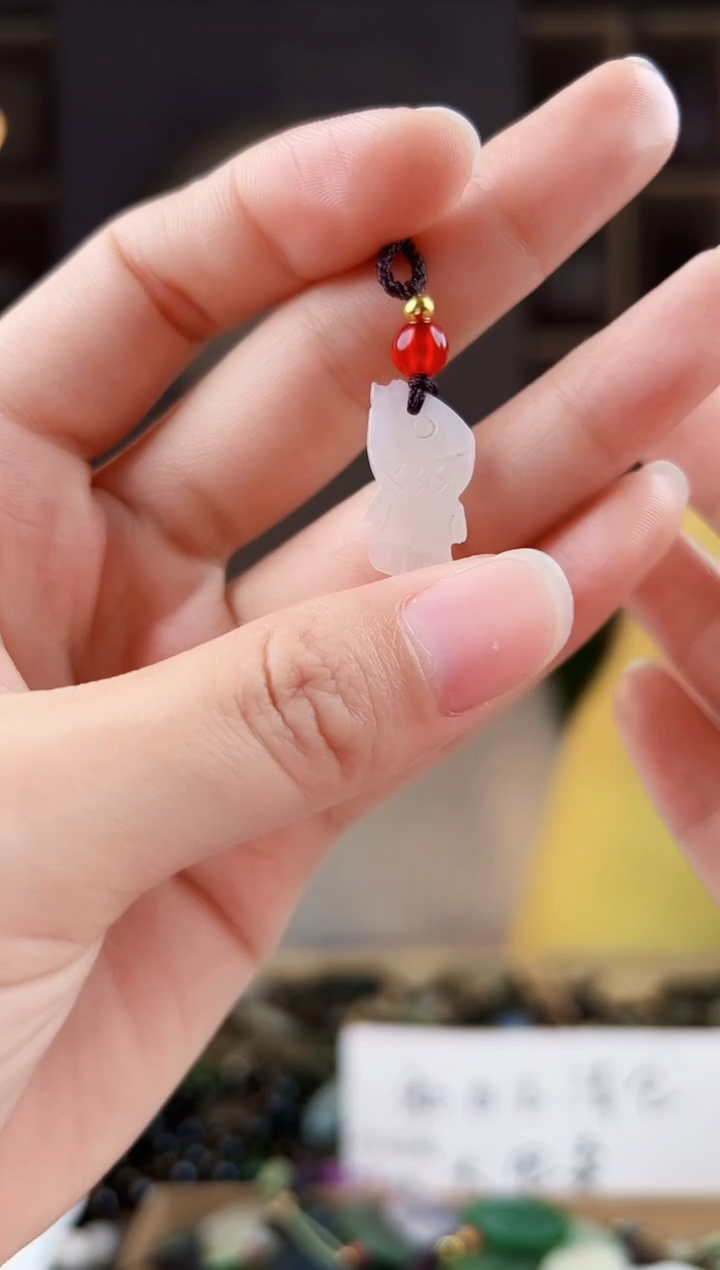 颈饰未镶嵌和田玉拍一发一，多样性发货