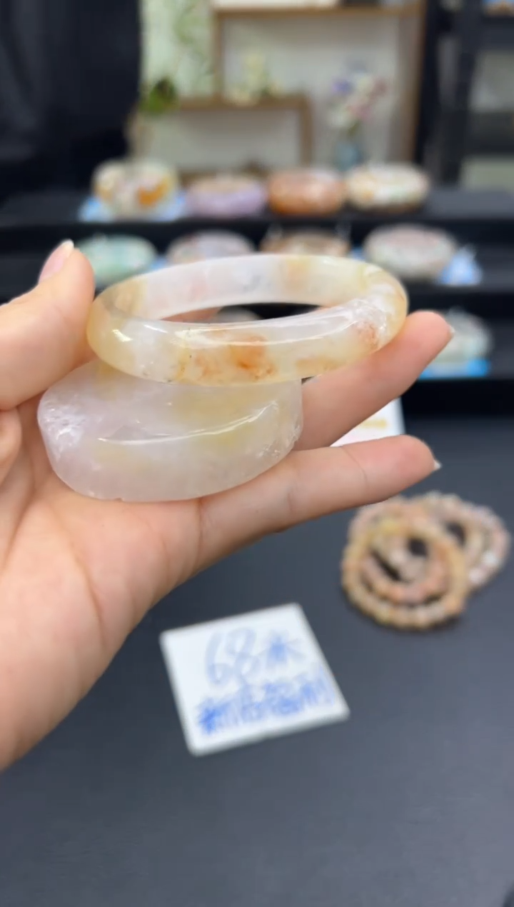 【闪购商品】石英质玉手镯未镶嵌A84(54圈赠送镯心)