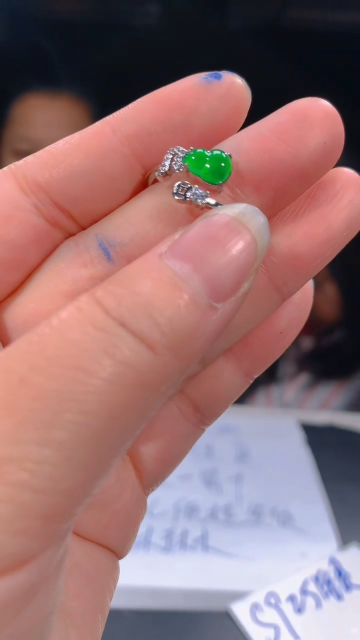 【闪购商品】定制翡翠未镶嵌6多样性发货（发其一）