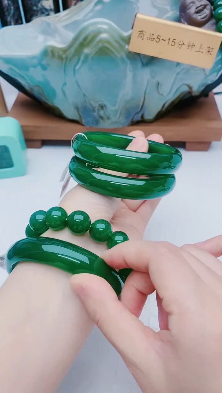 【闪购商品】玛瑙/玉髓手镯未镶嵌玛瑙手镯