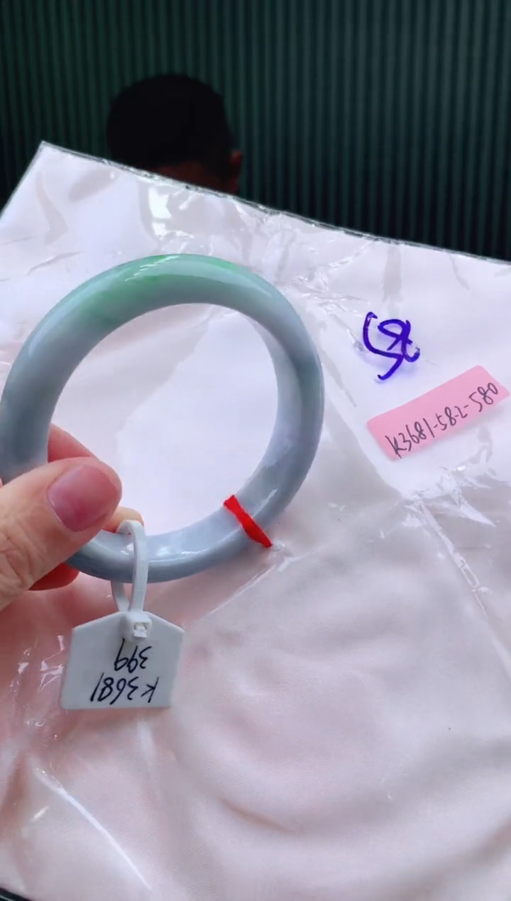 未镶嵌手镯翡翠58