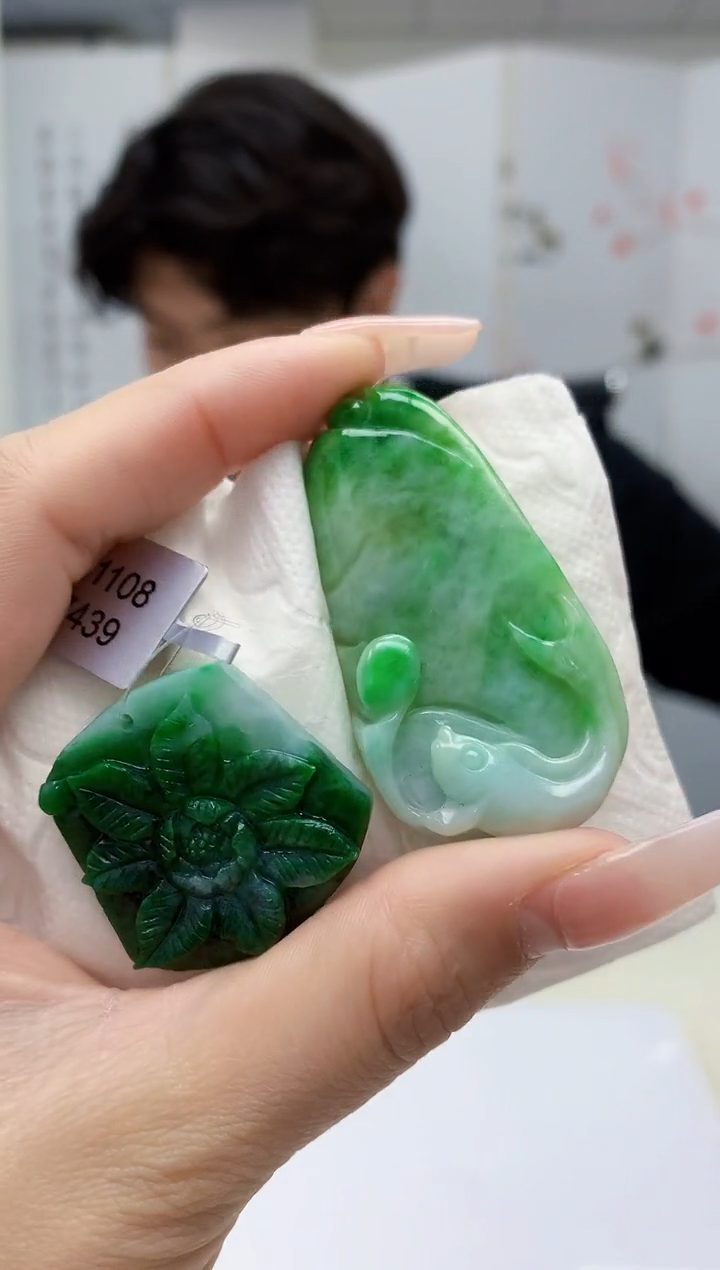 【闪购商品】定制翡翠未镶嵌5145lr-毛货两件挂件33