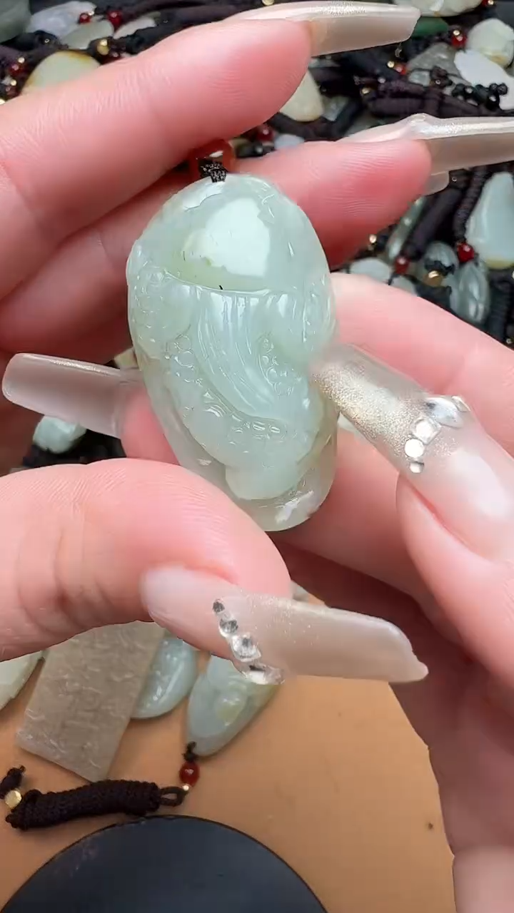 【闪购商品】和田玉颈饰未镶嵌1