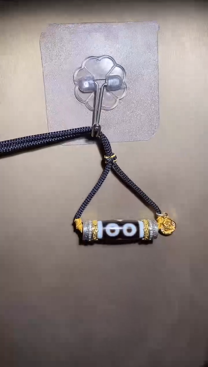 【闪购商品】玛瑙/玉髓颈饰银S925镶嵌X09851大P三吊坠A