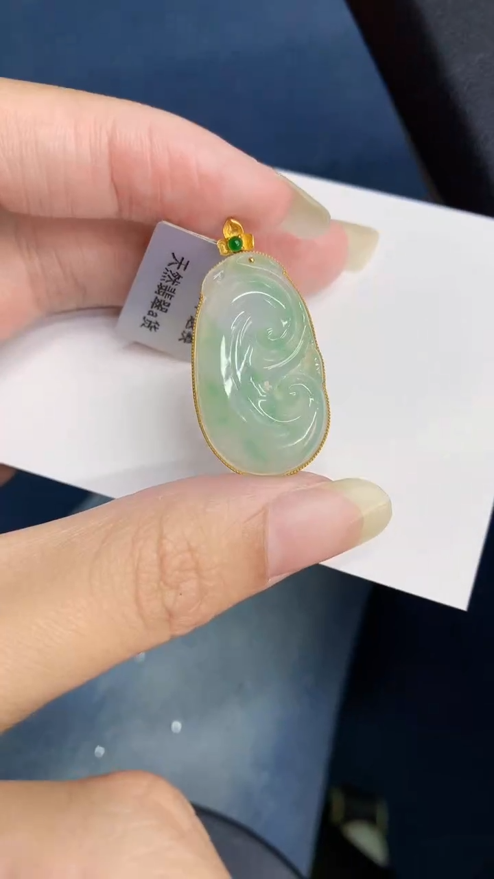 【闪购商品】翡翠颈饰18K金镶嵌000000008