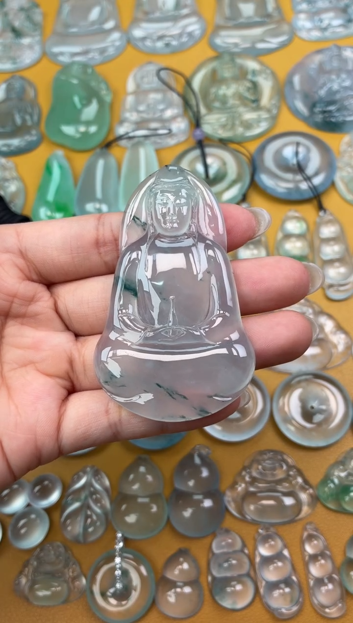 吊坠(不含链)未镶嵌翡翠14 素衣 68.3 41.8 6.4