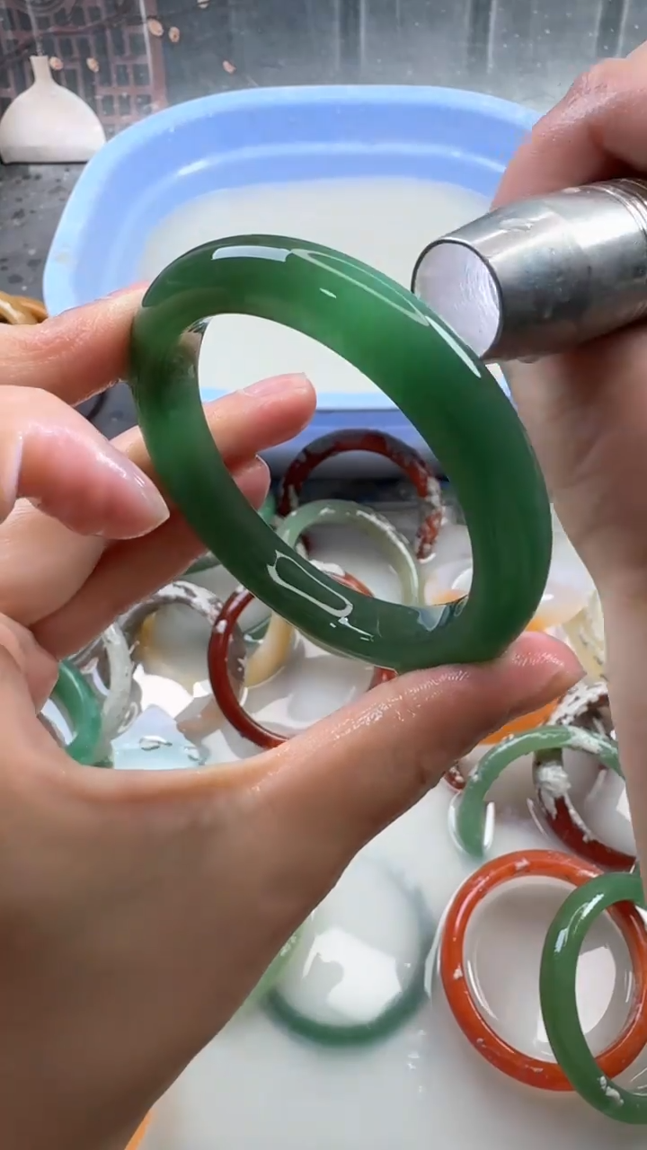 【闪购商品】石英质玉手镯未镶嵌113