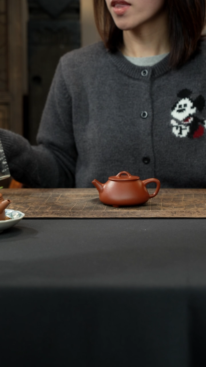 【闪购商品】紫砂茶壶红降坡平盖石瓢150cc