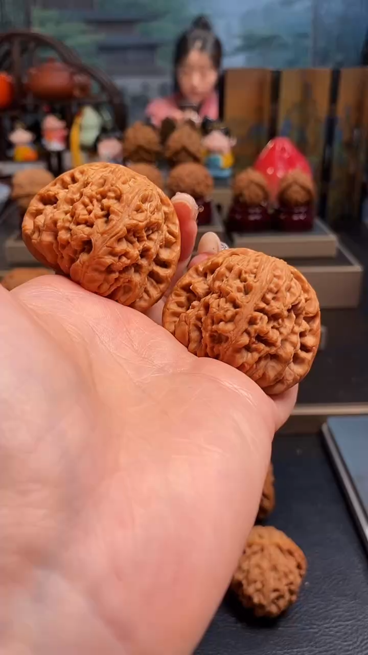 【闪购商品】文玩核桃吊坠K195南疆石46