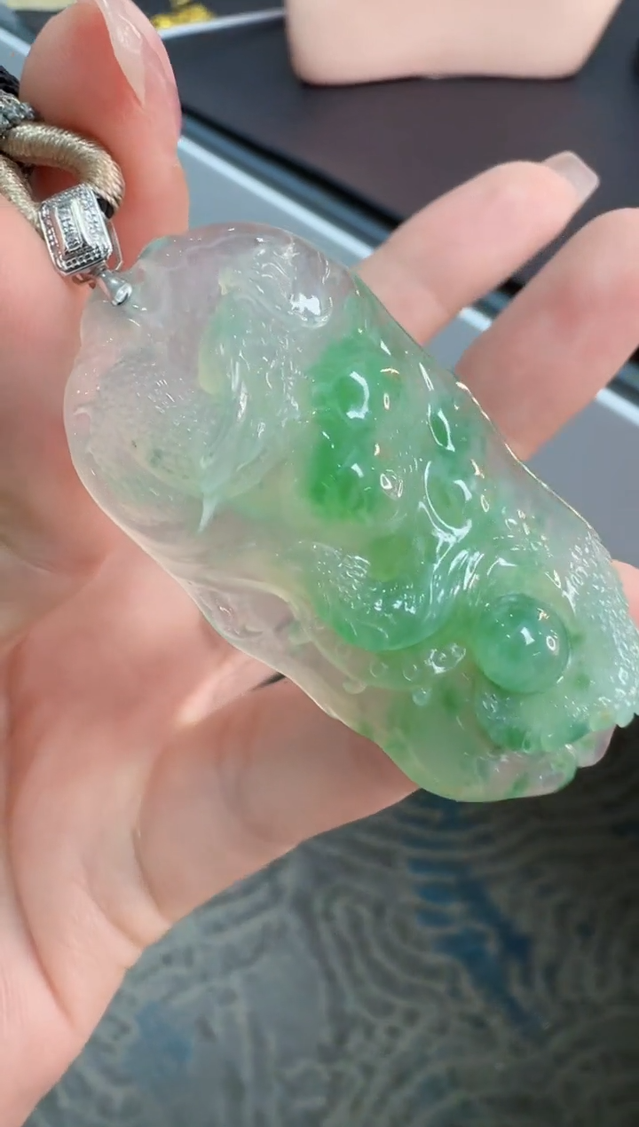 【闪购商品】翡翠颈饰未镶嵌缅甸翡翠A货吊坠