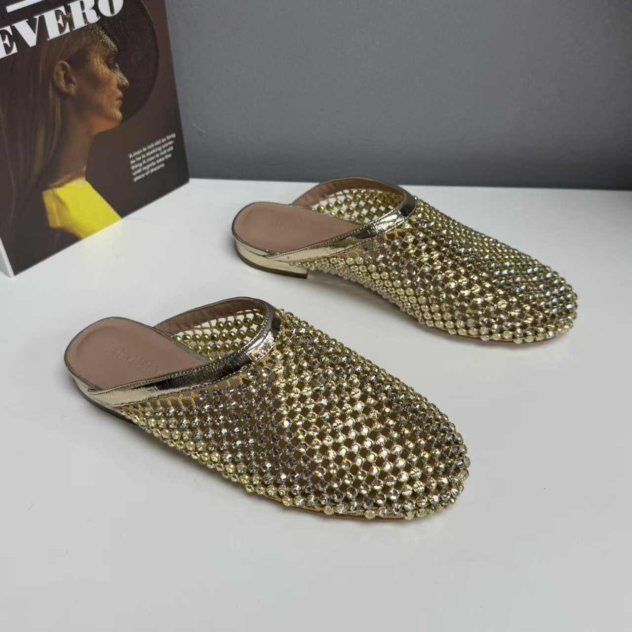 轻奢平底钻鞋平底单鞋气质满钻女士时尚半托夏季