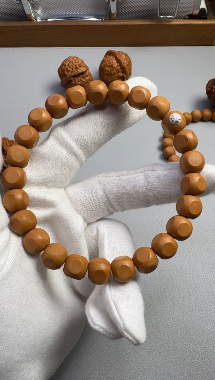 【闪购商品】猴头核桃手串猴头六方微瑕款