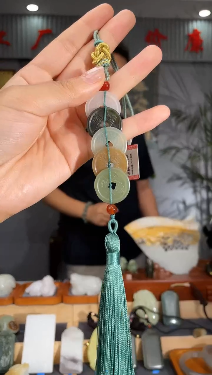 和田玉未镶嵌颈饰1